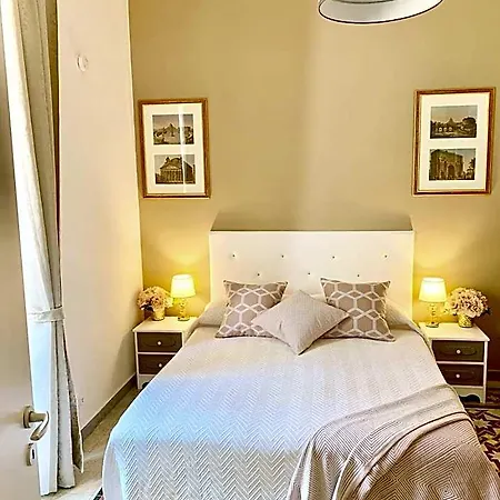 Mama Domus Oda ve Kahvaltı 4*