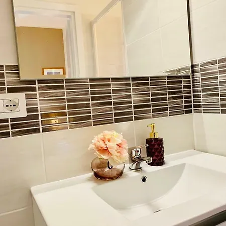Mama Domus فندق مبيت وإفطار